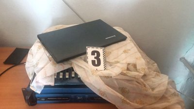 На Рівненщині чоловік викрав ноутбук, призначений для сповіщення сигналу тривоги