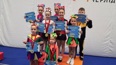 Дніпровські спортсмени стали переможцями Чемпіонату України з чирлідингу