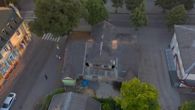 У Рівному руйнується одна з найстаріших будівель. Як реагує влада