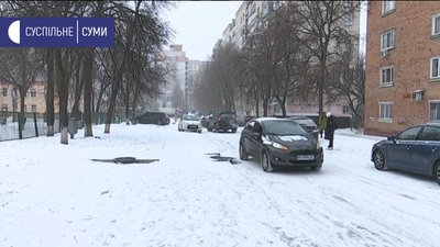 У Сумах жителі багатоповерхівок хочуть обмежити в'їзд приватних автомобілів у двір