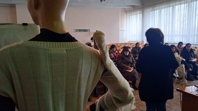 Мешканці Кривого Рогу проходять безкоштовні курси з надання першої медичної допомоги Мешканці Кривого Рогу проходять безкоштовні курси з надання першої медичної допомоги