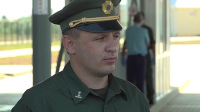 "Давно про неї мріяли": на Одещині показали, як працює поромна переправа "Орлівка-Ісакча" "Давно про неї мріяли": на Одещині показали, як працює поромна переправа "Орлівка-Ісакча"