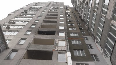 Без світла та з ліфтами: в якому стані перебуває ЖК в Одесі, уражений російською ракетою