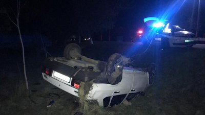 В машині було четверо дітей. На Закарпатті затримали чоловіка, який у стані алкогольного сп'яніння скоїв ДТП