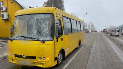 Автобус після ДТП, Обухів