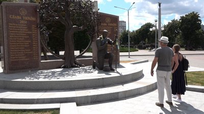"Дивно, що ми з ворогами говоримо однією мовою": у Черкасах переселенець розповів, як перейшов на українську