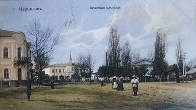 Театр праворуч проглядає за деревами у Чернігові