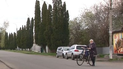 "Бояться цих карточок": пенсії черкащан хочуть перевести на банківські рахунки "Бояться цих карточок": пенсії черкащан хочуть перевести на банківські рахунки