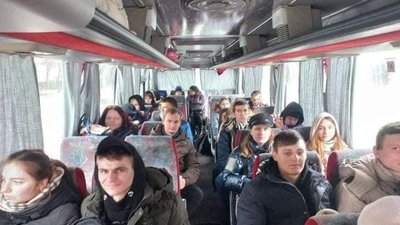 З Луганщини евакуйовано дітей-сиріт та найуразливіших пільгових категорій