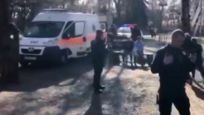 Дівчинка, яку травмувала дерев’яна скульптура в Дубовому Гаю, сьогодні померла Дівчинка, яку травмувала дерев’яна скульптура в Дубовому Гаю, сьогодні померла