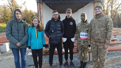 У Рівному "Пласт" долучився до забігу "Марафон у Нью-Йорку, який ніхто не хоче бігти" У Рівному "Пласт" долучився до забігу "Марафон у Нью-Йорку, який ніхто не хоче бігти"