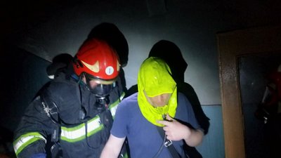 У Львові через пожежу у багатоповерхівці евакуювали понад 100 людей У Львові через пожежу у багатоповерхівці евакуювали понад 100 людей