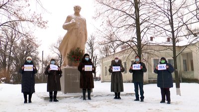 Історії пам'ятників Тарасу Шевченку у Сватівській громаді