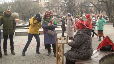 У Запоріжжі відзначили День української хустки У Запоріжжі відзначили День української хустки