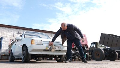 Вантажівка-лазня, кабріолет-Таврія: черкащанин перетворює вживані машини на ексклюзивні