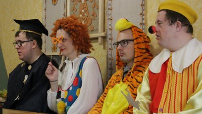 Заробляти гроші та перемога України — про що мріють люди із синдромом Дауна у Сумах