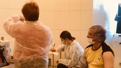 Центр вакцинації запрацював на ужгородському залізничному вокзалі Центр вакцинації запрацював на ужгородському залізничному вокзалі