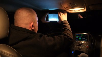 "Вони бачать все, їх не бачить ніхто": вінничани виготовили понад сотню приладів нічного бачення для оборонців