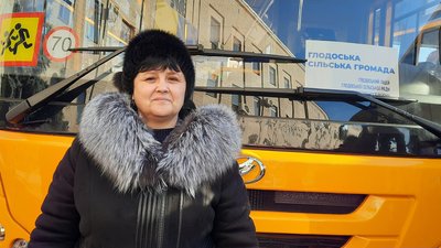 Громади Кіровоградщини отримали 11 шкільних автобусів Громади Кіровоградщини отримали 11 шкільних автобусів