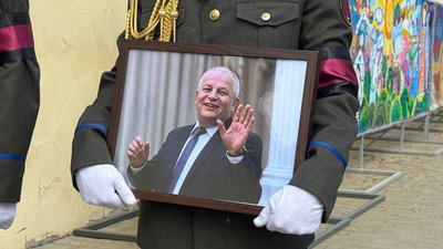 Фото народного депутата Степана Кубіва