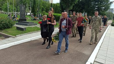 Пішов захищати Україну – в Житомирі попрощалися із 28-річним Олексієм Матюхіним Пішов захищати Україну – в Житомирі попрощалися із 28-річним Олексієм Матюхіним