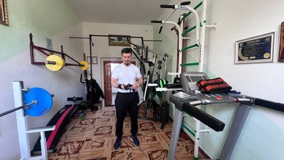 Макарій Дутка у спортзалі, 27 лютого 2024. Макарій Дутка у спортзалі, 27 лютого 2024.