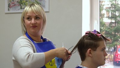 Салон краси у центрі "Я — Маріуполь" Салон краси у центрі "Я — Маріуполь"