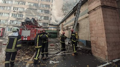 У Києві на території Інституту урології сталася пожежа