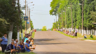 На Чернігівщині попрощалися зі снайпером Романом Коваленком На Чернігівщині попрощалися зі снайпером Романом Коваленком