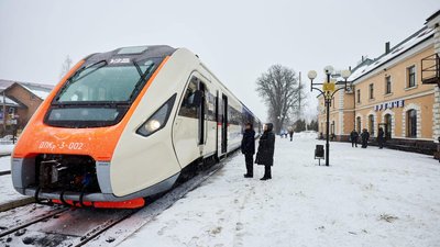 "Укрзалізниця" відновлює курсування "Буковельського експресу"