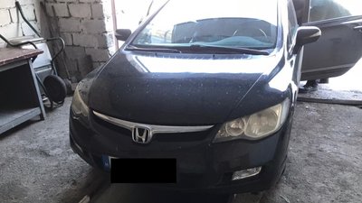 Контрабанду сигарет виявили в автомобілі угорця закарпатські правоохоронці Контрабанду сигарет виявили в автомобілі угорця закарпатські правоохоронці