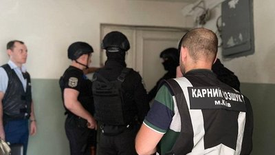 Продали чужу квартиру за понад 6 млн гривень — поліція Києва викрила адвокатку та ріелторку