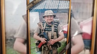 Солдат Євгеній Ісаченко
