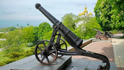 Гармати на Валу: згадуємо історію візитівки Чернігова