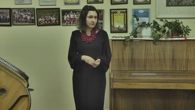 Тріо бандуристок з Луцька гастролювали закордоном та збирали гроші для ЗСУ Тріо бандуристок з Луцька гастролювали закордоном та збирали гроші для ЗСУ