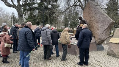 У Херсоні вшанували учасників бойових дій на території інших держав У Херсоні вшанували учасників бойових дій на території інших держав