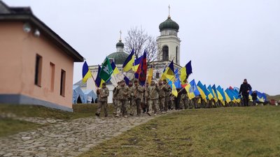 День Соборності України: на межі Тернопільщини відбулась зустріч трьох областей День Соборності України: на межі Тернопільщини відбулась зустріч трьох областей