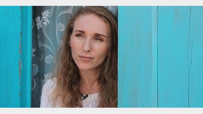 "Відтінки України" — Суспільне покаже історію гагаузки Ганни Старжевської