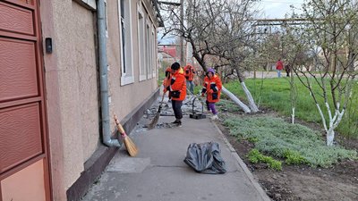 У Пересипському районі Одеси після атаки РФ пошкоджено дев’ять будинків У Пересипському районі Одеси після атаки РФ пошкоджено дев’ять будинків