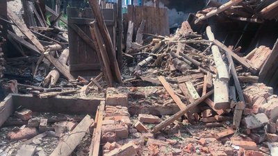 Знеструмлене село та пошкоджені будівлі: наслідки масованих обстрілів на Новгород-Сіверщині