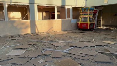 "Бачив дим, бачив руйнування, людей, які просили допомогу": очевидці про обстріл Запоріжжя армією РФ "Бачив дим, бачив руйнування, людей, які просили допомогу": очевидці про обстріл Запоріжжя армією РФ
