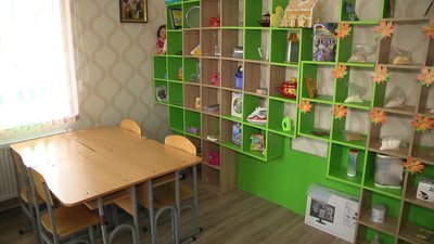 На Хмельниччині вчителі власноруч облаштували центр для дітей з особливими потребами