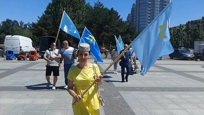 У Миколаєві четвертий рік поспіль влаштовують святкування кримськотатарського прапора
