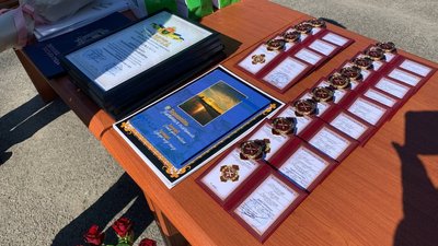У Тернополі відкрили скульптуру пам’яті загиблих воїнів-артилеристів У Тернополі відкрили скульптуру пам’яті загиблих воїнів-артилеристів