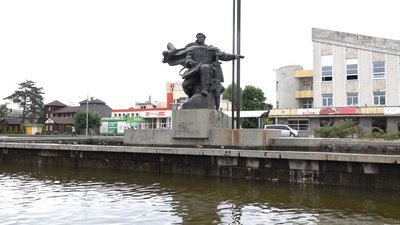 Засмічені фонтани Засмічені фонтани