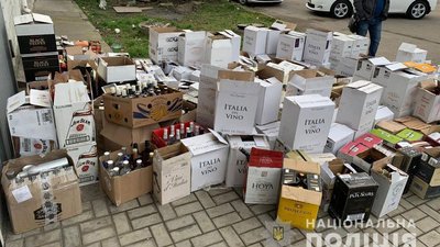 У Миколаєві поліцейські вилучили товар без акцизних марок