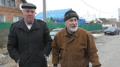 "Тут військових немає, б’ють по мирному населенню". Як у прифронтовому Оріхові продовжують жити місцеві мешканці "Тут військових немає, б’ють по мирному населенню". Як у прифронтовому Оріхові продовжують жити місцеві мешканці