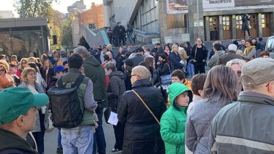 У Києві відбувається Марш пам'яті жертв Бабиного Яру У Києві відбувається Марш пам'яті жертв Бабиного Яру