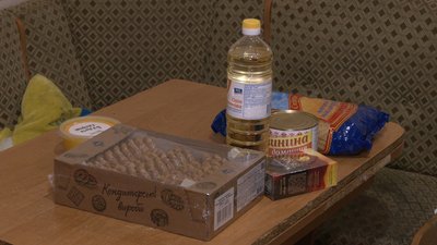У Харківський гуртожиток для незрячих волонтери привезли продукти та маски У Харківський гуртожиток для незрячих волонтери привезли продукти та маски