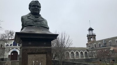 Кінець світу та безкінечність світла. Проєкт митця Джан Марії Тосатті на Куяльницькому лимані Кінець світу та безкінечність світла. Проєкт митця Джан Марії Тосатті на Куяльницькому лимані